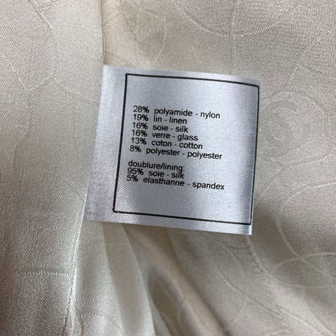 CHANEL 2004 Size 6 Cream Boucle Polyamide Bend Zip Up Jacket