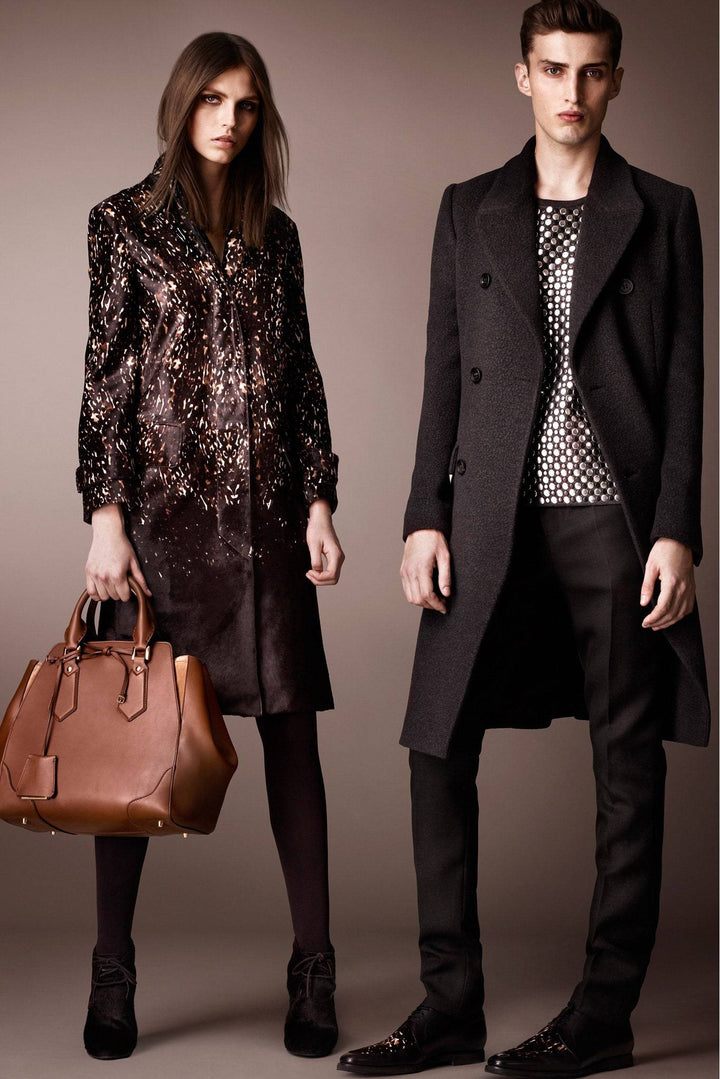 BURBERRY PRORSUM Pre-Fall 2013 Abrigo con estampado animal de pelo de becerro marrón y tostado Talla 8