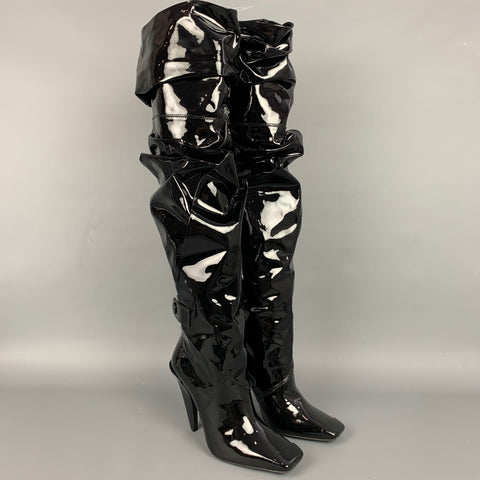 TOM FORD Botas de 105 mm de charol negro arrugadas Talla 7.5
