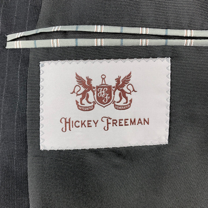 HICKEY FREEMAN Taille 42 Costume court à revers en laine à rayures noires