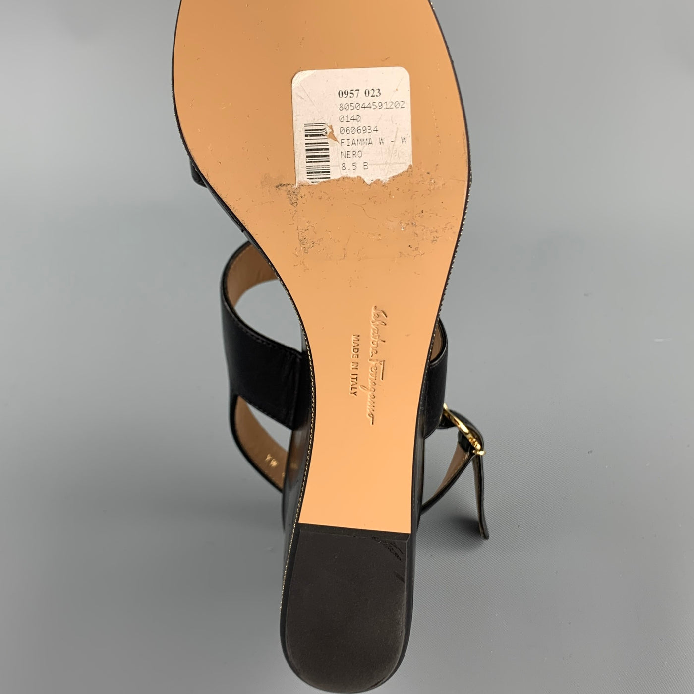 SALVATORE FERRAGAMO Fiamma Size 8.5 Black Leather Platform Sandals