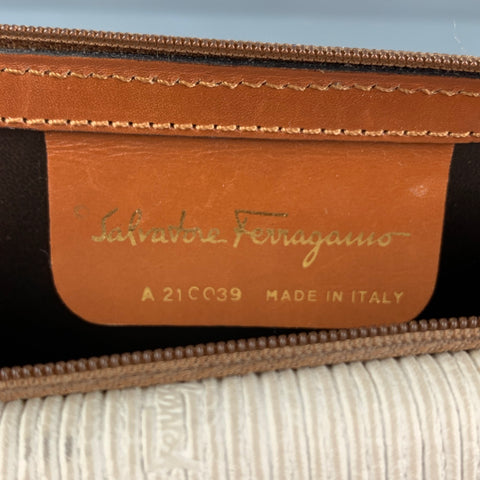 Vintage SALVATORE FERRAGAMO Beige Tan Ribbed Leather Cross Body Passport Handbag