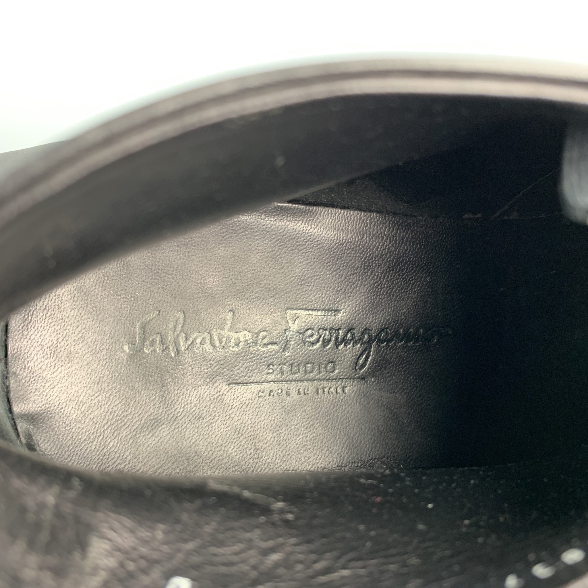 SALVATORE FERRAGAMO Size 11.5 Black Leather Chukka Boots – Sui