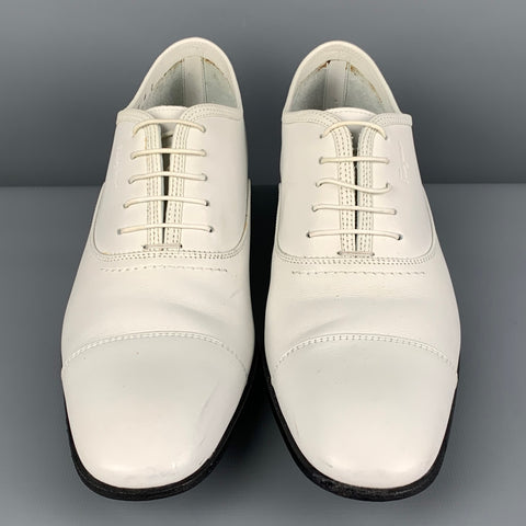 SALVATORE FERRAGAMO Size 9 White Leather Cap Toe Lace Up Shoes