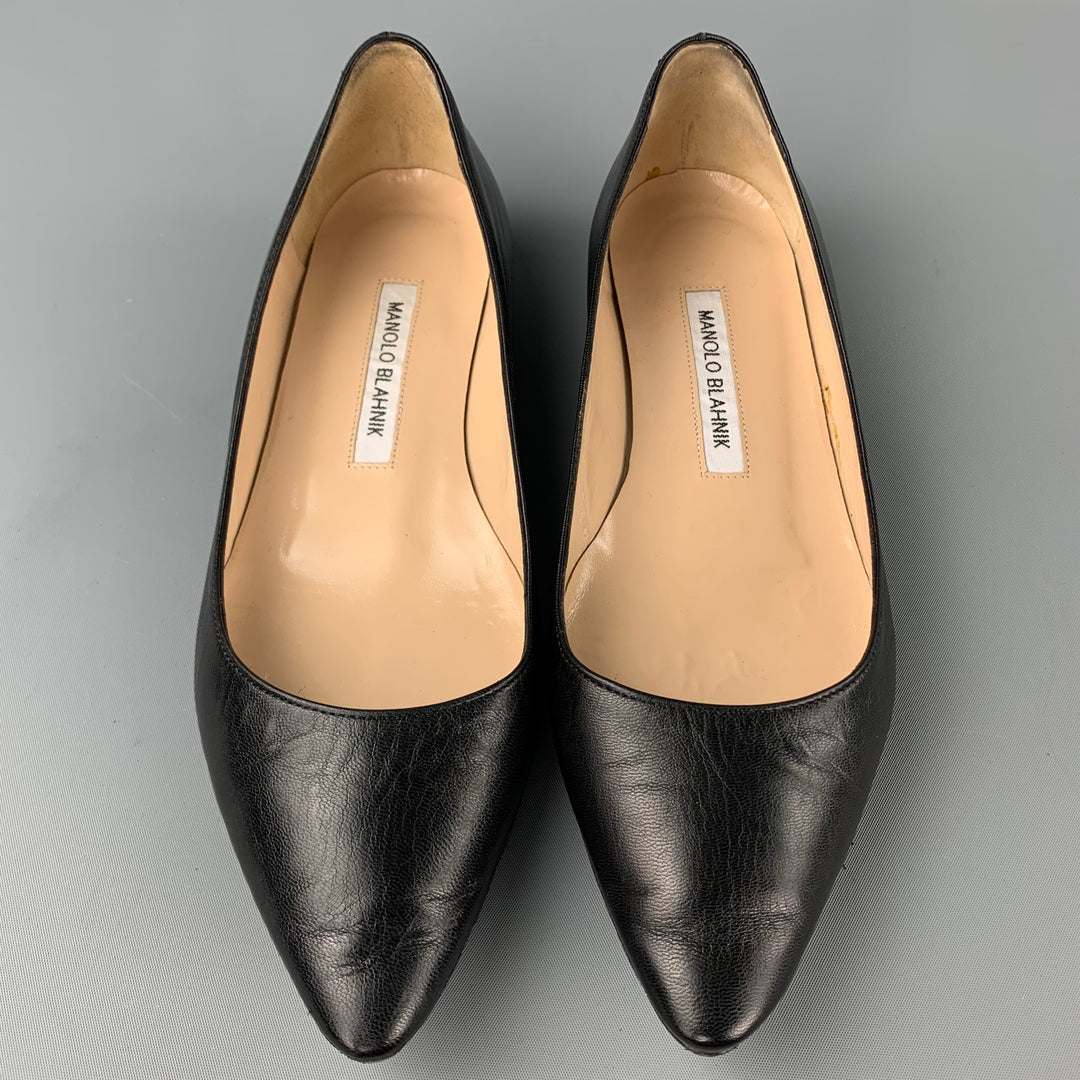 MANOLO BLAHNIK Size 8 Black Leather Flats