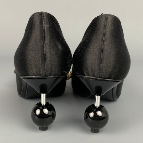 MARNI Pre-Fall 2017 Size 8 Black & White Embellished Silk Pumps