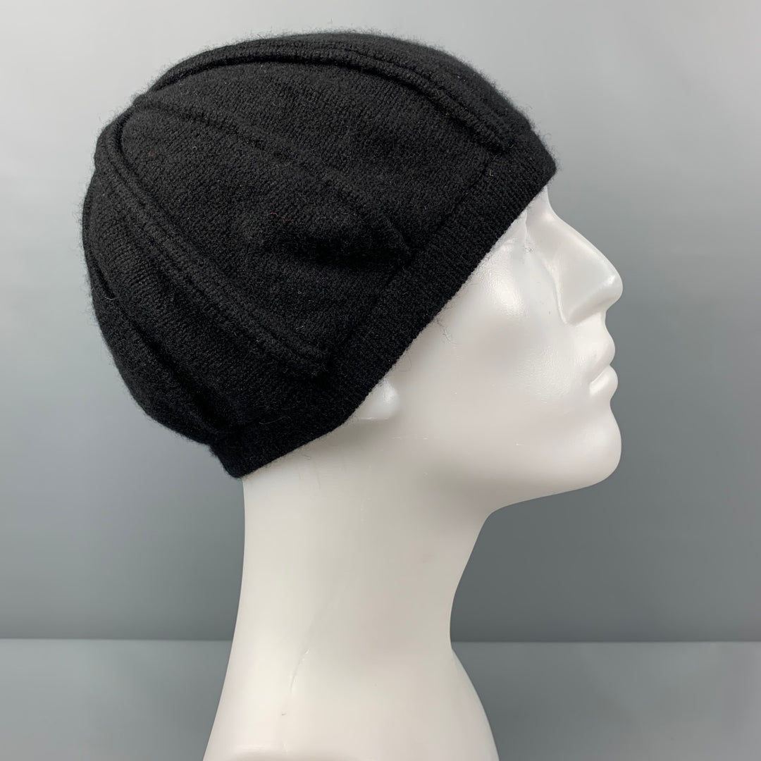 PATRICIA UNDERWOOD Black Knitted Cashmere Hat