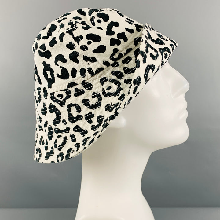 VYNER Size S Black White Animal Print Cotton Canvas Bucket Hat