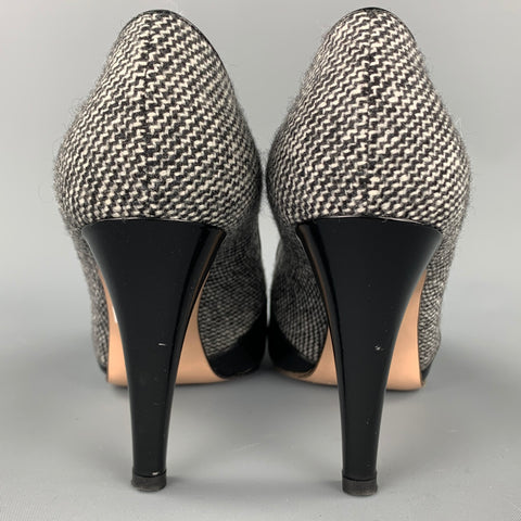 GIANVITO ROSSI Size 7 Grey Tweed Patent Leather Tweed Open Toe Pumps