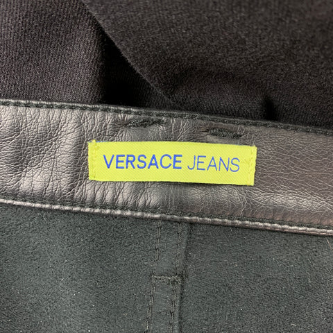 VERSACE JEANS Taille 36 Jean noir en coton / polyester avec bordure en cuir et braguette zippée