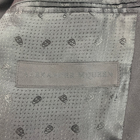 ALEXANDER MCQUEEN Size 42 Black Skull Print Wool Notch Lapel Sport Coat