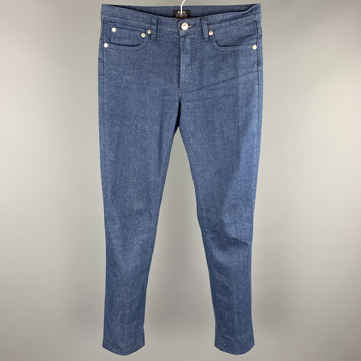 Pantalones casuales de corte jean de algodón texturizado azul marino talla 27 de APC