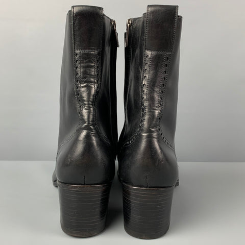 YVES SAINT LAURENT Talla 13 Botas Johnny con punta de ala de cuero perforado negro
