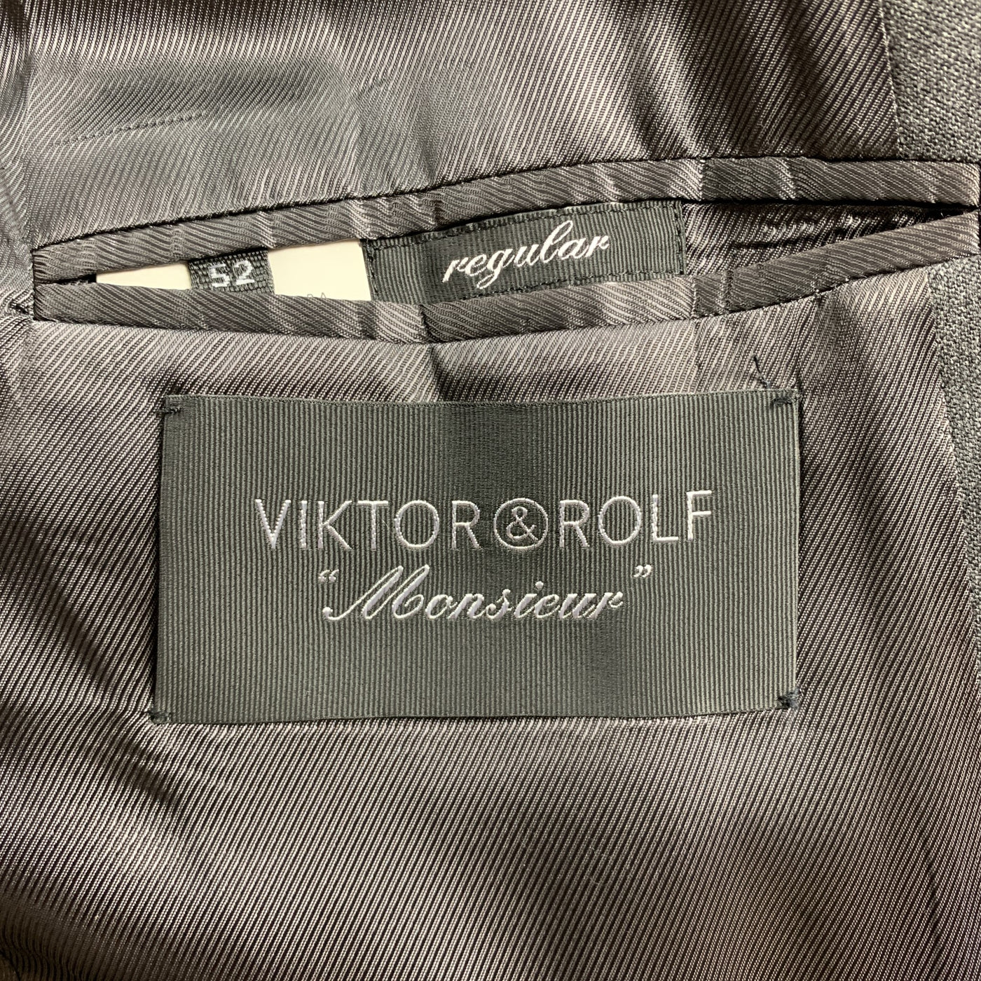 VIKTOR & ROLF Size 42  Dark Gray Wool Regular Peak Lapel Suit
