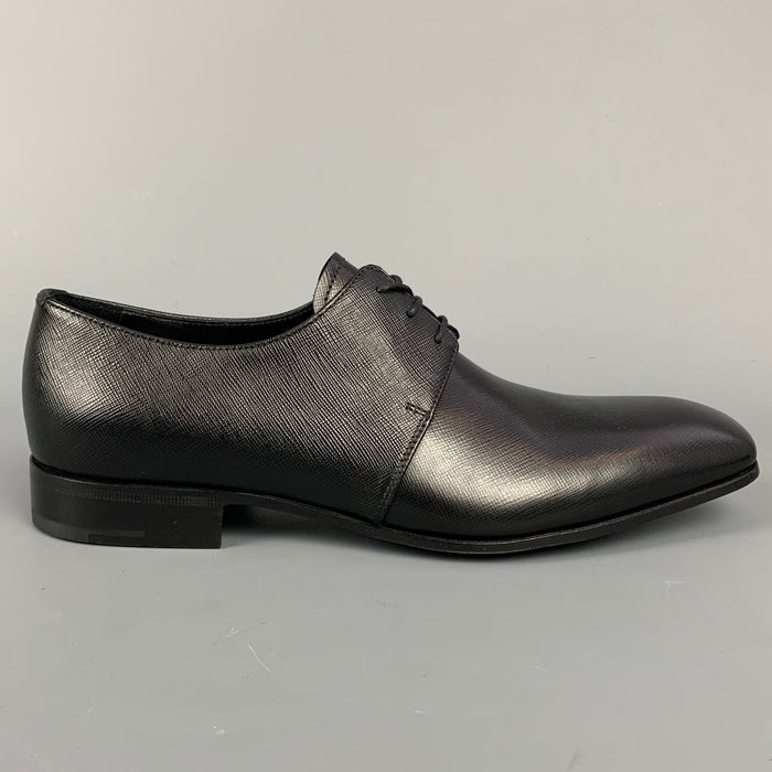 PRADA Size 7 Black Textured Leather Lace Up Shoes