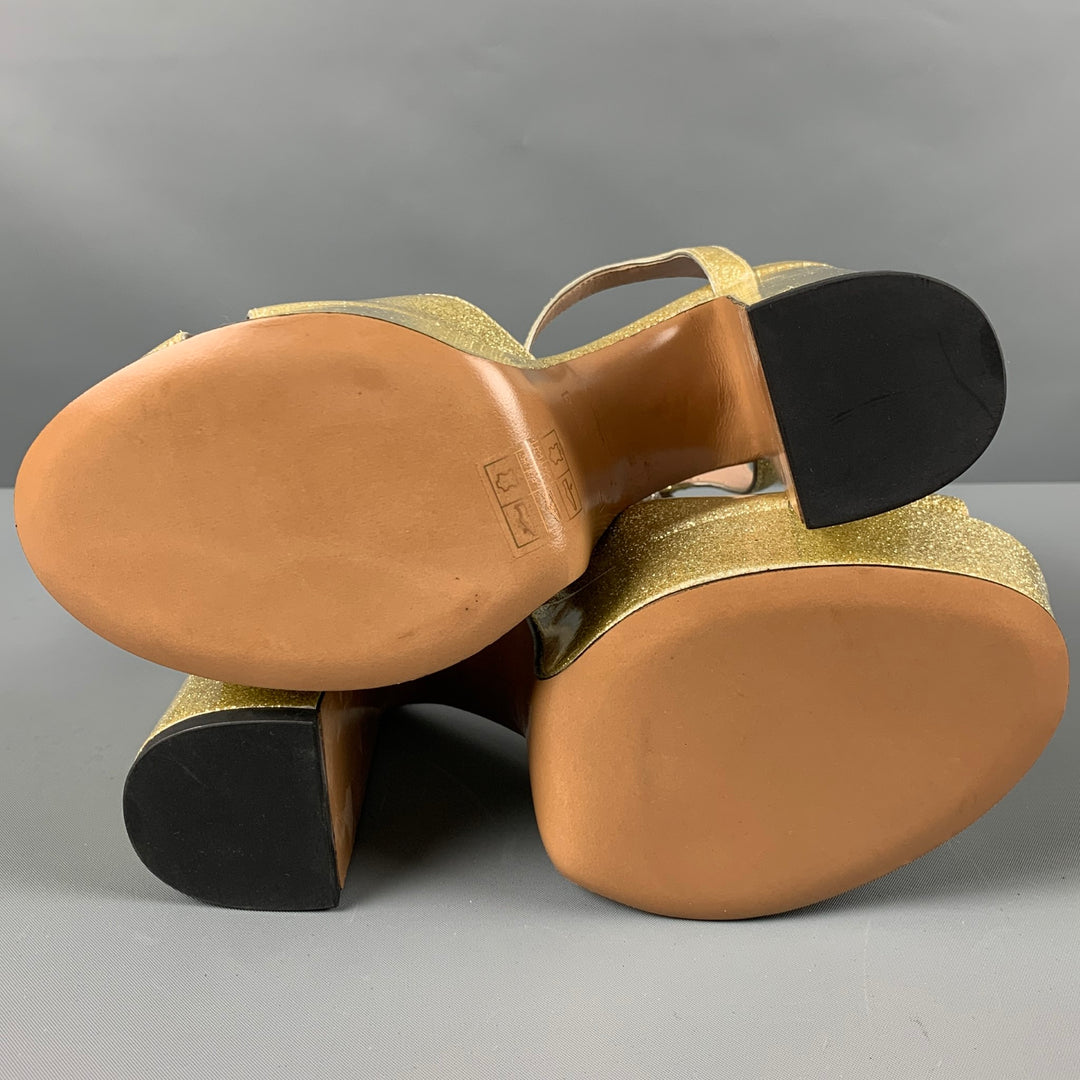 MARC JACOBS Size 8 Gold Platform Sandals Sui Generis Designer Consignment MARC JACOBS Size 8 Gold Platform Sandals Sui Generis Designer Consignment