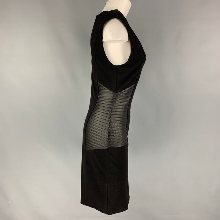 BEBE Talla L Vestido sin mangas de tejidos mixtos de mezcla de nailon negro sobre negro