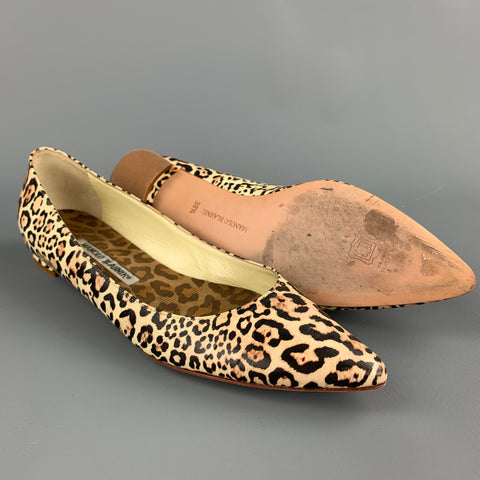 MANOLO BLAHNIK Talla 8.5 Zapatos planos de cuero con estampado animal beige