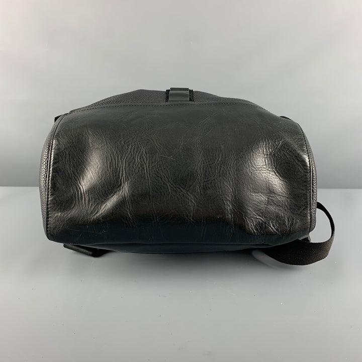 Mochila de piel granulada negra de RAG &amp; BONE