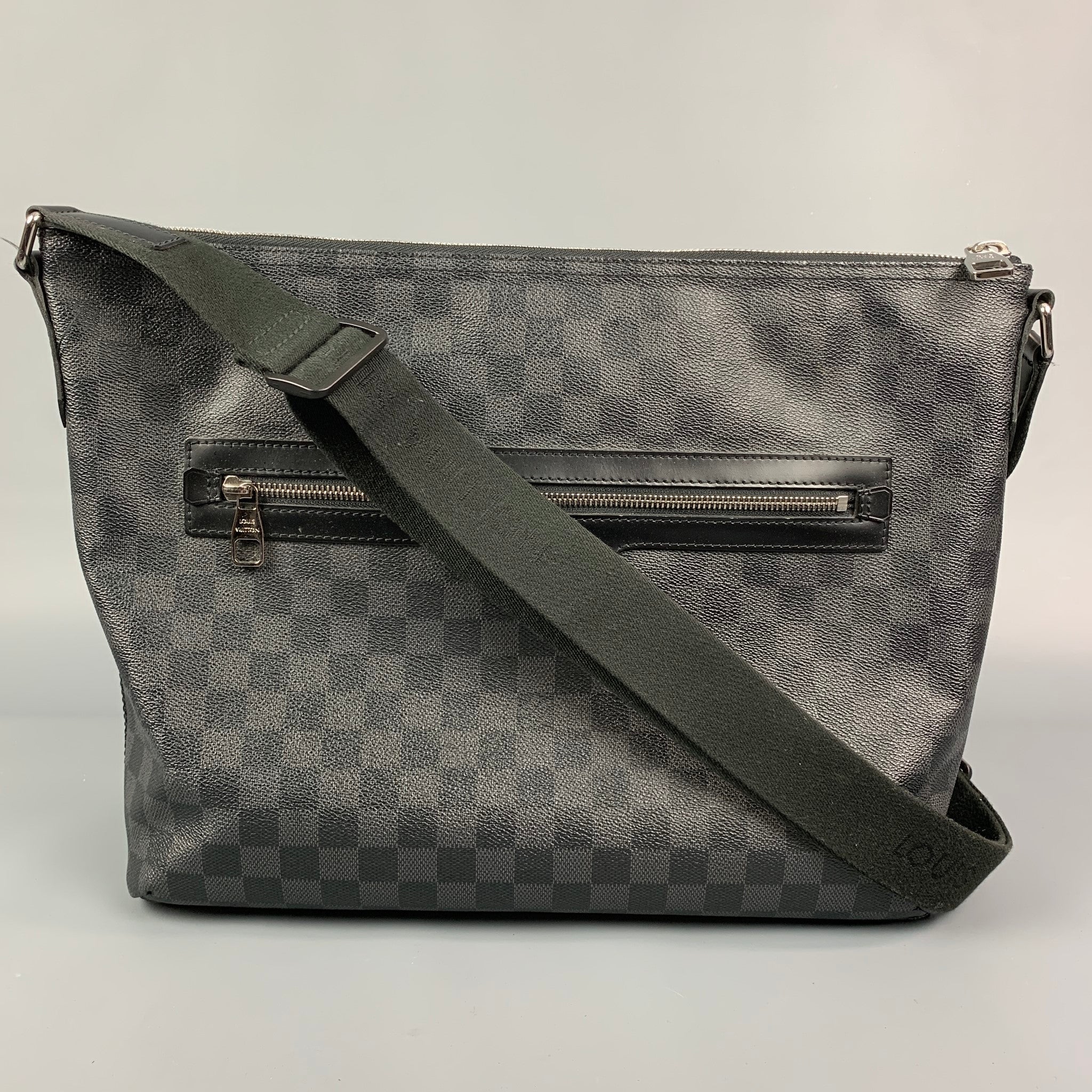 LOUIS VUITTON Milo Mick Pm Charcoal & Black Damier Graphite Canvas Mes ...