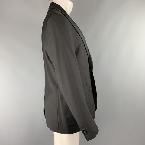 SALVATORE FERRAGAMO Taille 40 Manteau de sport à revers en laine noire avec panneau en satin