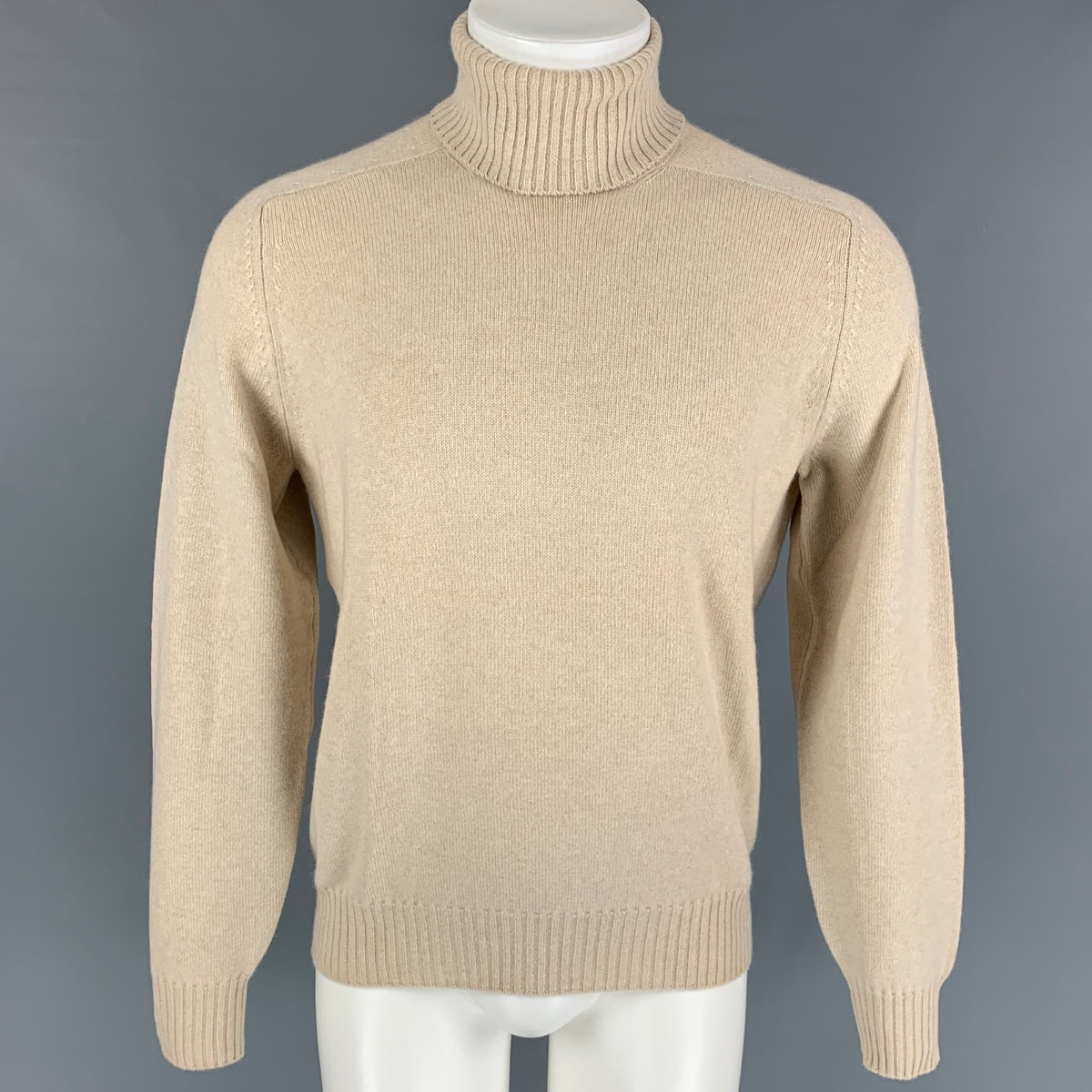 BRUNELLO CUCINELLI Size M Beige Knitted Cashmere Turtleneck 