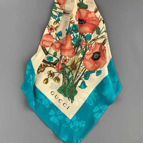 GUCCI Ascot à bordure turquoise en soie florale multicolore