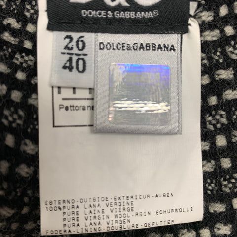 D&amp;G by DOLCE &amp; GABBANA Talla 4 Pantalones cortos plisados ​​texturizados de lana virgen blanco negro