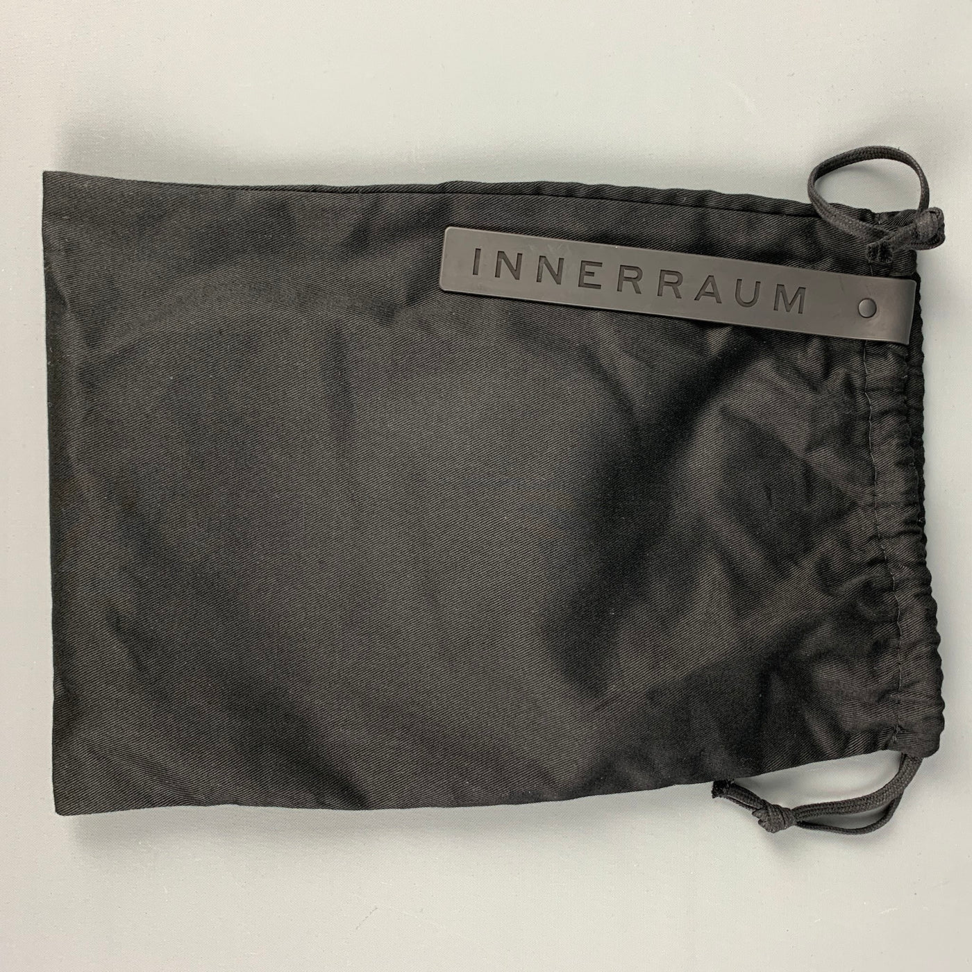 INNERRAUM Black Panelled Phone Pouch Bag – Sui Generis Designer