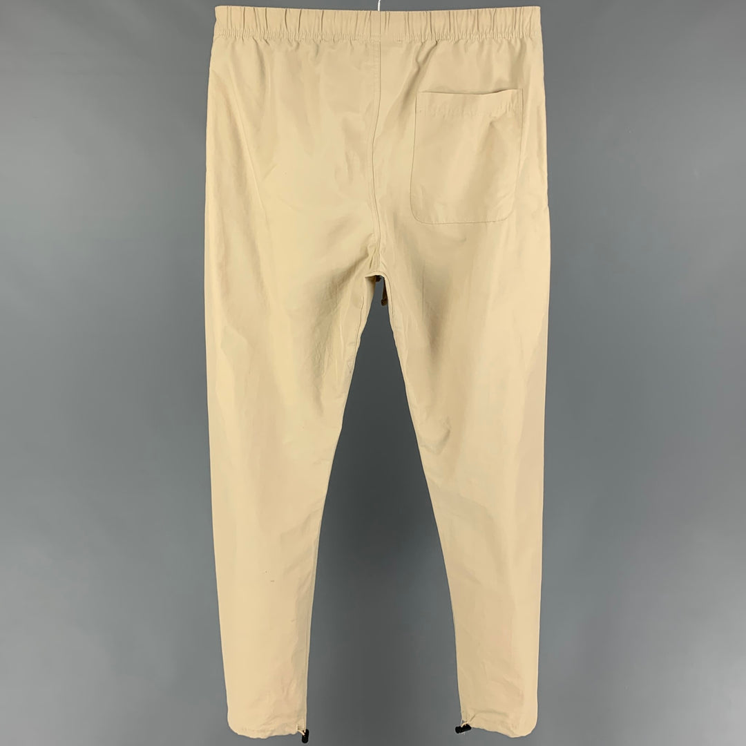 ESSENTIALS Fear Of God Taille S Pantalon décontracté en nylon beige avec cordon de serrage