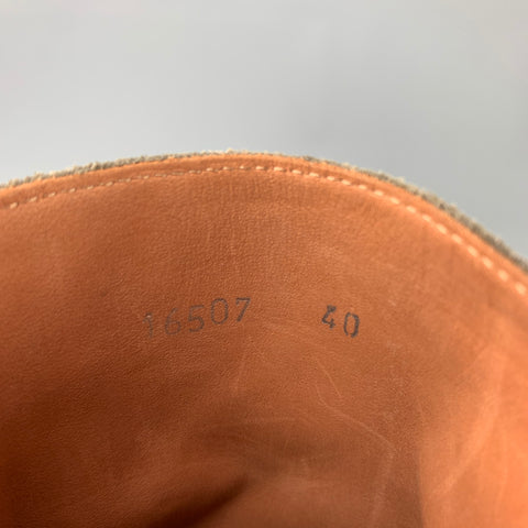 VETEMENTS Botas Demna Gvasalia con cremallera lateral de ante color topo talla 7
