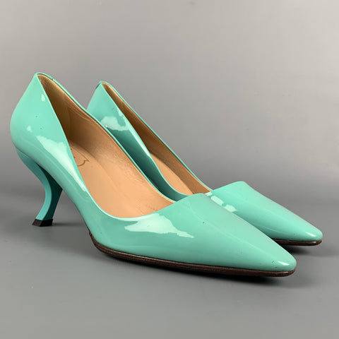 ROGER VIVIER Zapatos de tacón curvo de charol color menta talla 6