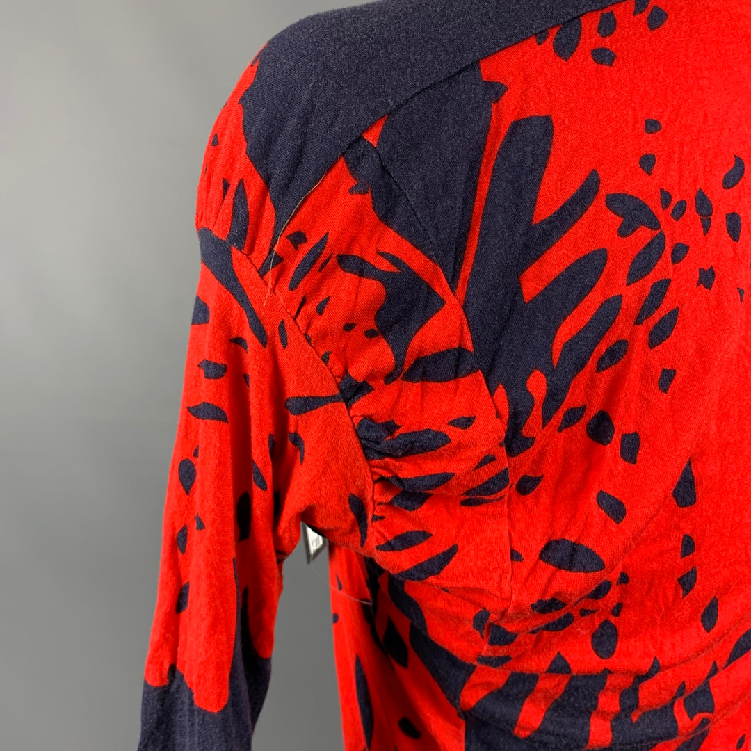 VIVIENNE WESTWOOD ANGLOMANIA Taille M T-Shirt Asymétrique Marine / Feuilles Rouges