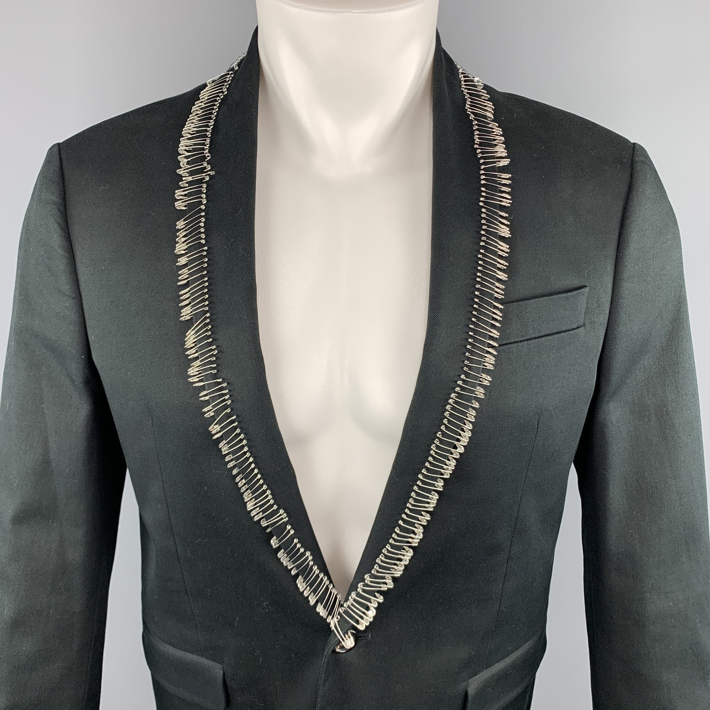 DSQUARED2 Size 38 Black Cotton / Elastane Shawl Collar Safety Pin Sport Coat