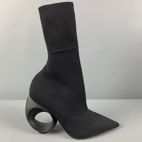BURBERRY Talla 8 Botas en punta de punto de nailon negro
