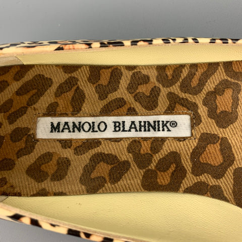 MANOLO BLAHNIK Talla 8.5 Zapatos planos de cuero con estampado animal beige