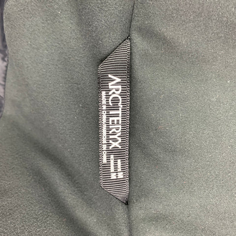 ARCTERYX Size M Brick Nylon Wind Stopper Hooded Jacket
