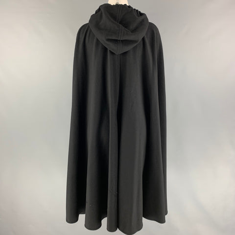 GIORGIO ARMANI Taille Unique Cape Noire Ouverte sur le Devant