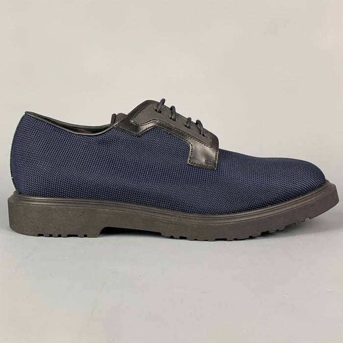 PAUL SMITH Talla 9 Zapatos con cordones de tela texturizada azul marino y negro