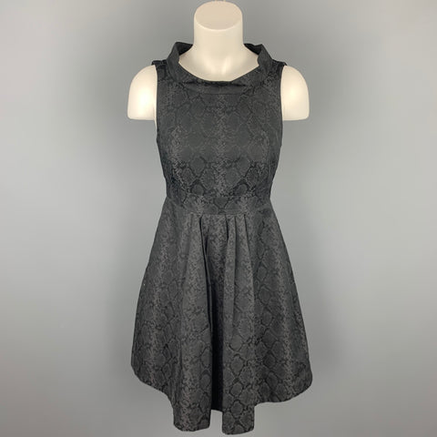 CUE Taille 8 Robe de cocktail plissée en polyester imprimé peau de serpent noir
