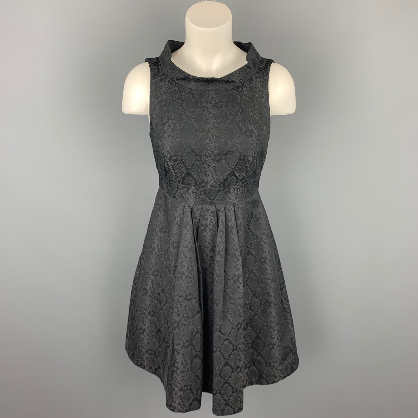CUE Size 8 Black Snake Skin Print Polyester Pleated Cocktail Dress
