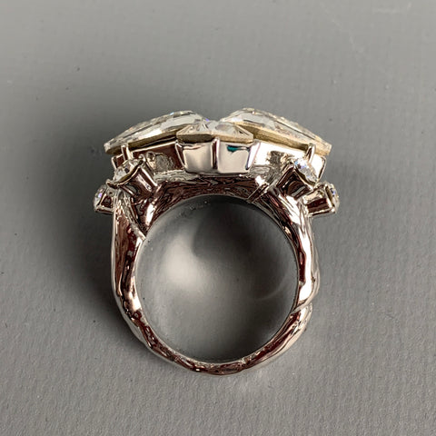 ON AURA TOUT VU PARIS Silver Tone Rhodium Plated Swarovski Crystal Ring