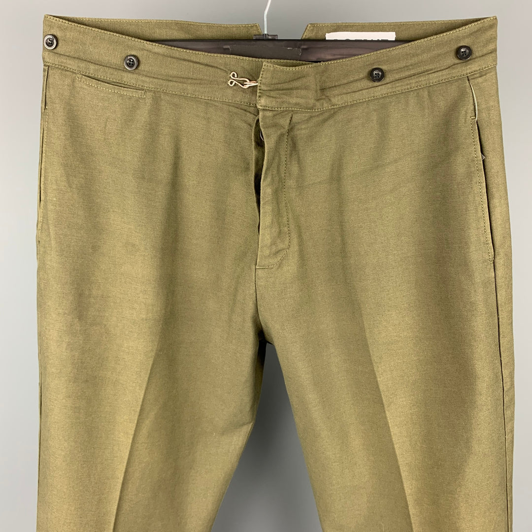 LOEWE Talla 38 Pantalones casuales con cinturón trasero y botones de algodón verde oliva