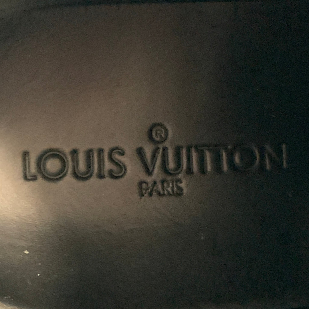 LOUIS VUITTON 2015 Size 10 Black Red Calfskin Damier Blizzard Boots – Sui  Generis Designer Consignment