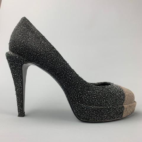 CHANEL Talla 7 Zapatos de tacón con textura brillante color carbón y gris