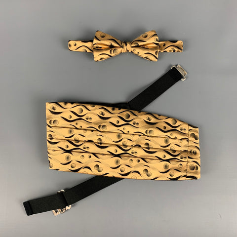 NEIMAN MARCUS Yellow Black Abstract Silk Cummerbund Bow Tie Set