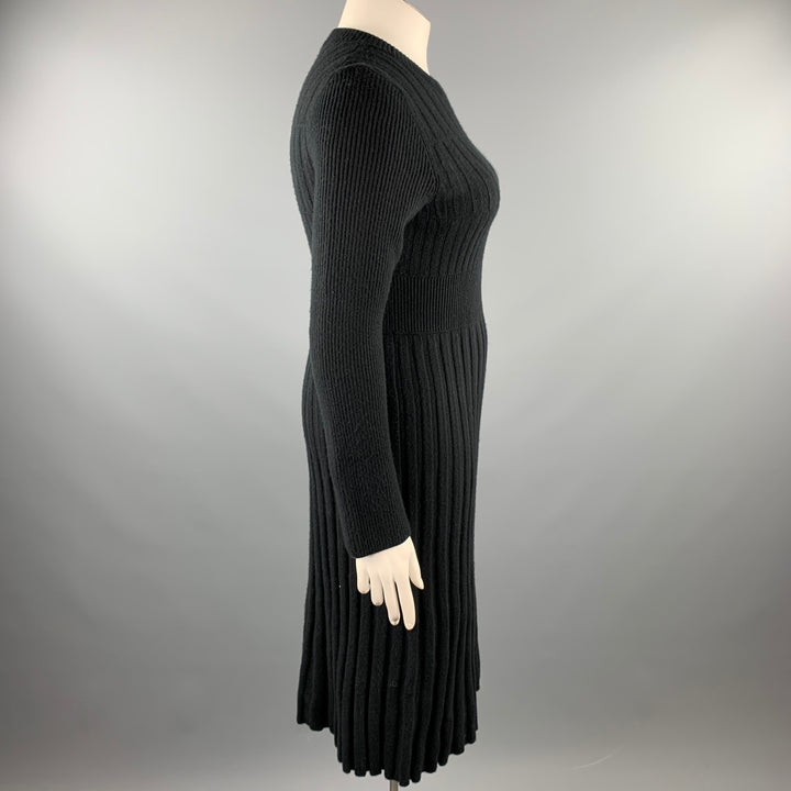 CHANEL Taille 10 Robe pull à col rond en laine plissée noire tricotée