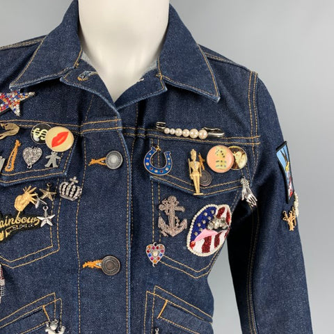 MARC JACOBS Chaqueta estilo sirena con lentejuelas y dijes de alfiler en denim índigo talla S