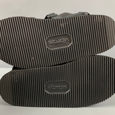 MCQ Taille 9 Sandales en mousse Breathe BR-7 en maille noire