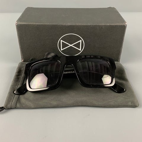 CHRONICLESOFNEVER Lunettes de soleil en acétate noir